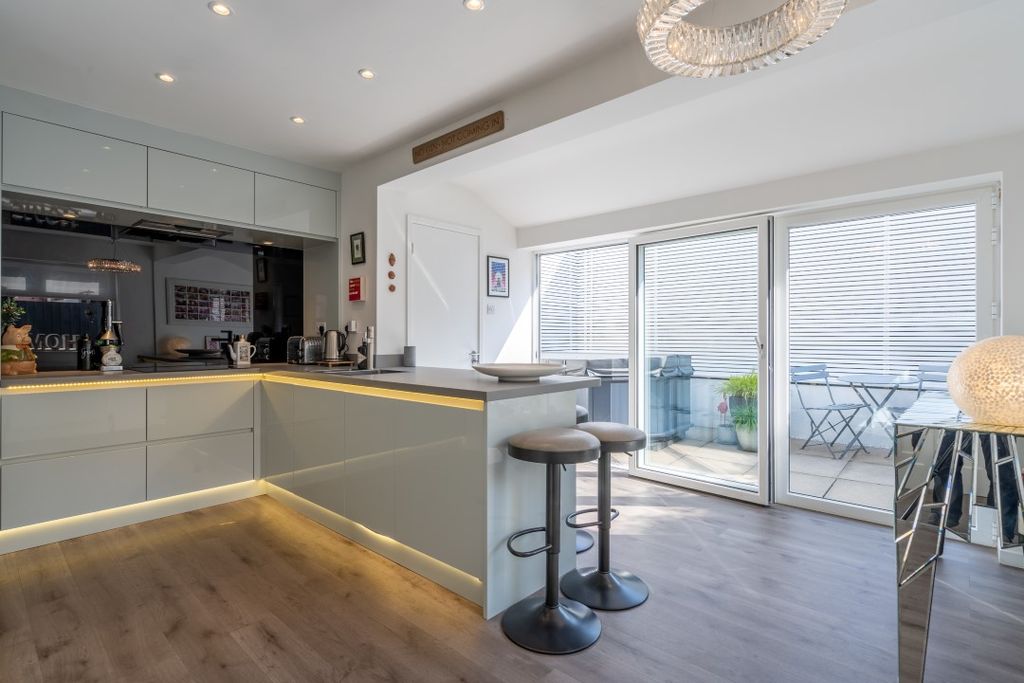 Additional image 4 of 3 bed town house for saleCliff Cottages, Puddingmoor, Beccles NR34