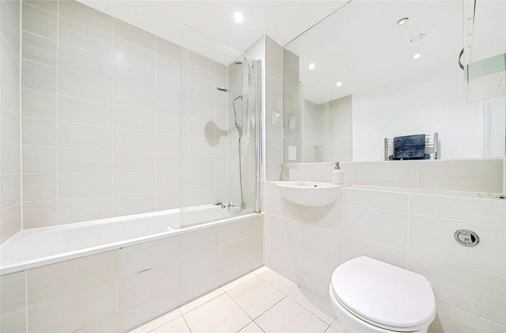 Additional image 7 of 2 bed flat for saleRoyal Oak Road, Bexleyheath DA6