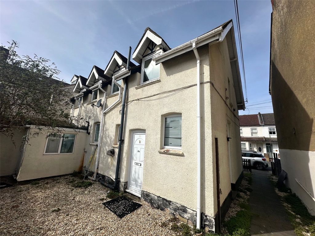Additional image 12 of 2 bed flat for saleSt. Michaels Road, Aldershot, Hampshire GU12