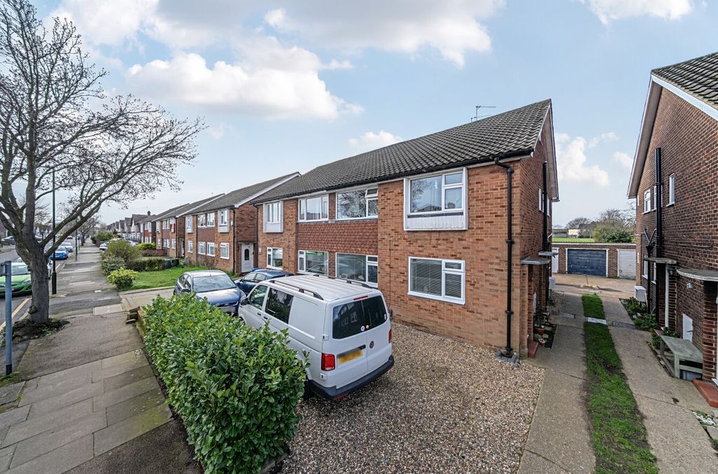 3 bed maisonette for saleNursery Avenue, Bexleyheath, Kent DA7