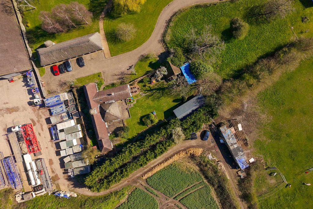 Additional image 15 of 5 bed detached house for saleAbbots Langley, Hertfordshire WD5