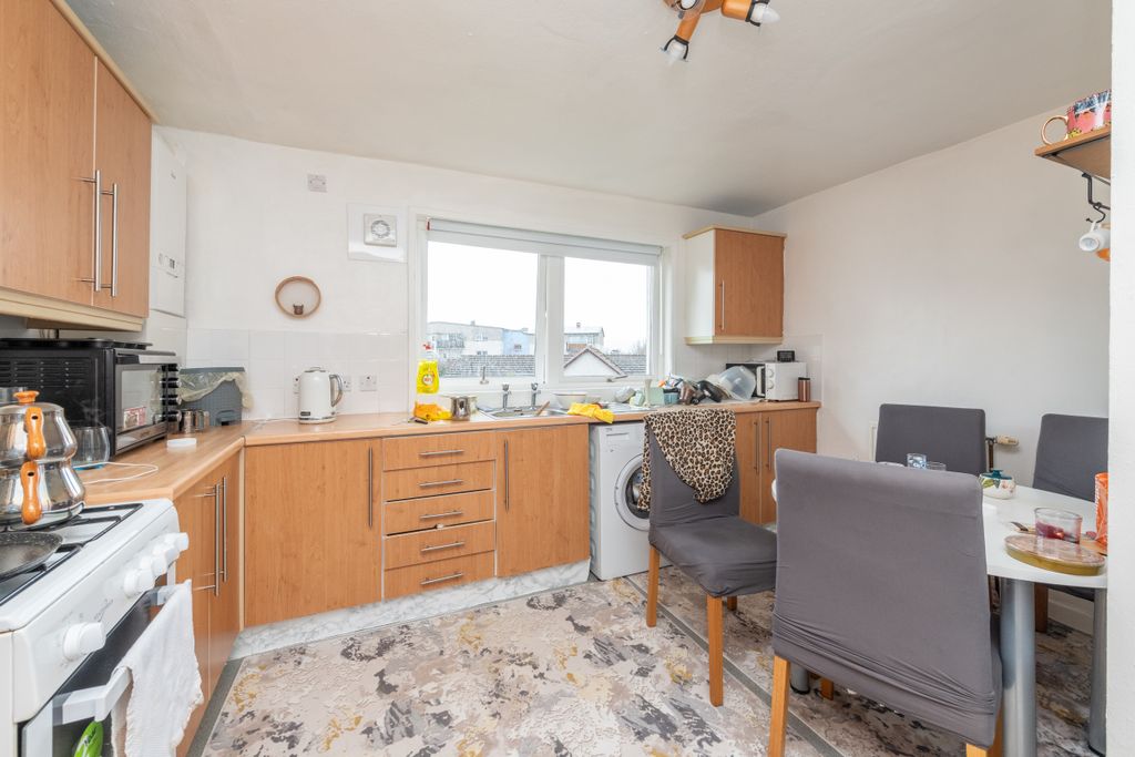 Additional image 8 of 2 bed flat for saleSouthhouse Crescent, Edinburgh EH17
