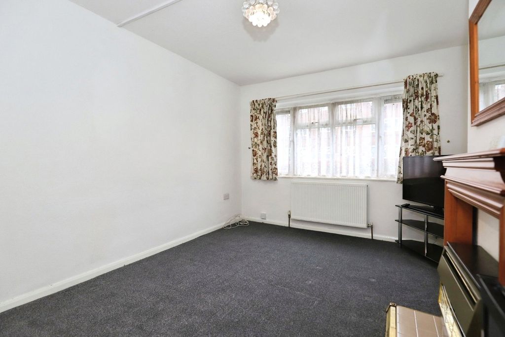 Additional image 3 of 1 bed maisonette for saleWolverhampton Street, Bilston, West Midlands WV14