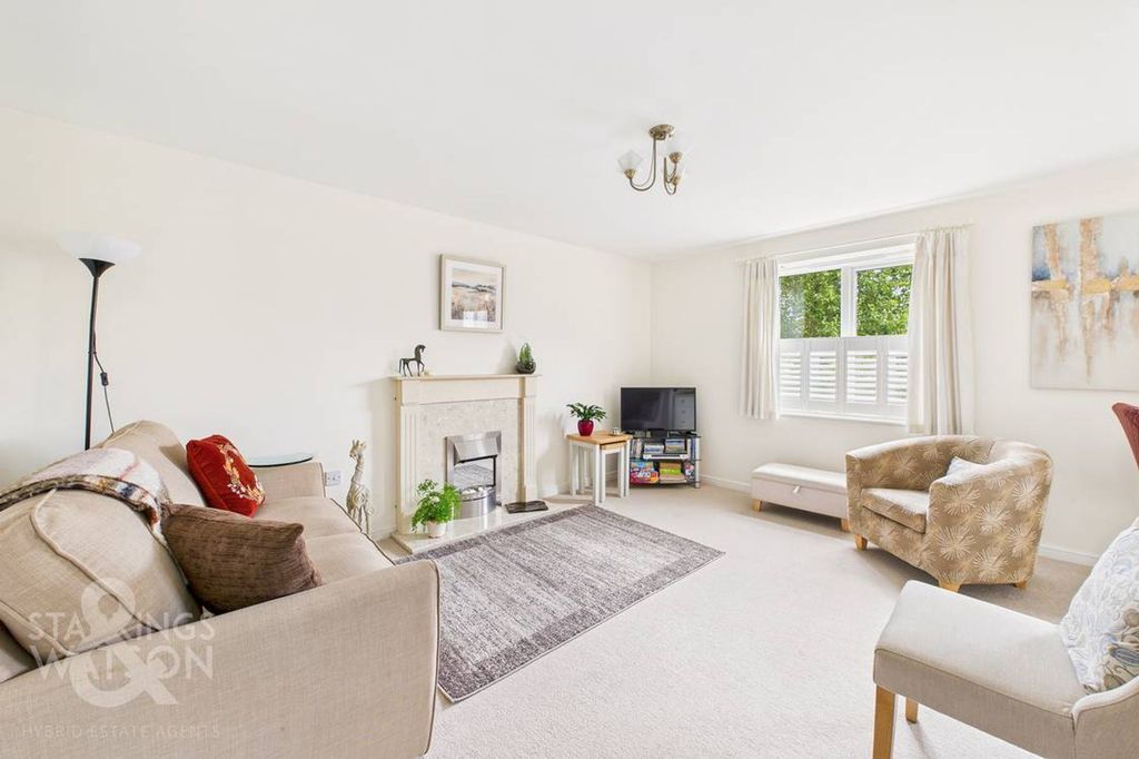 Additional image 5 of 2 bed flat for saleHolly Blue Road, Wymondham, Norwich NR18