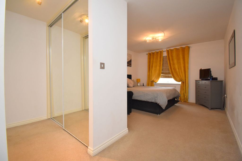 Additional image 13 of 5 bed detached house for saleBose Avenue, Biggleswade SG18