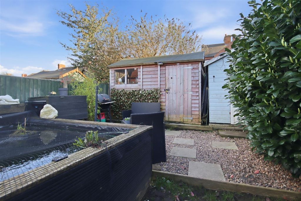 Additional image 13 of 3 bed semi-detached house for saleGloucester Road, Chesterfield S41