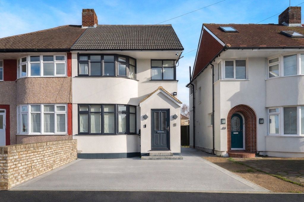 4 bed semi-detached house for saleGlengall Road, Bexleyheath, Kent DA7