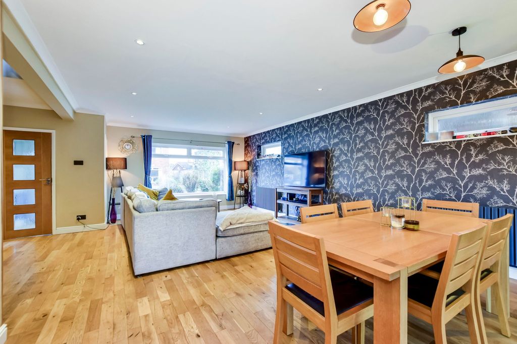Additional image 4 of 4 bed detached house for saleGreenways, Abbots Langley WD5