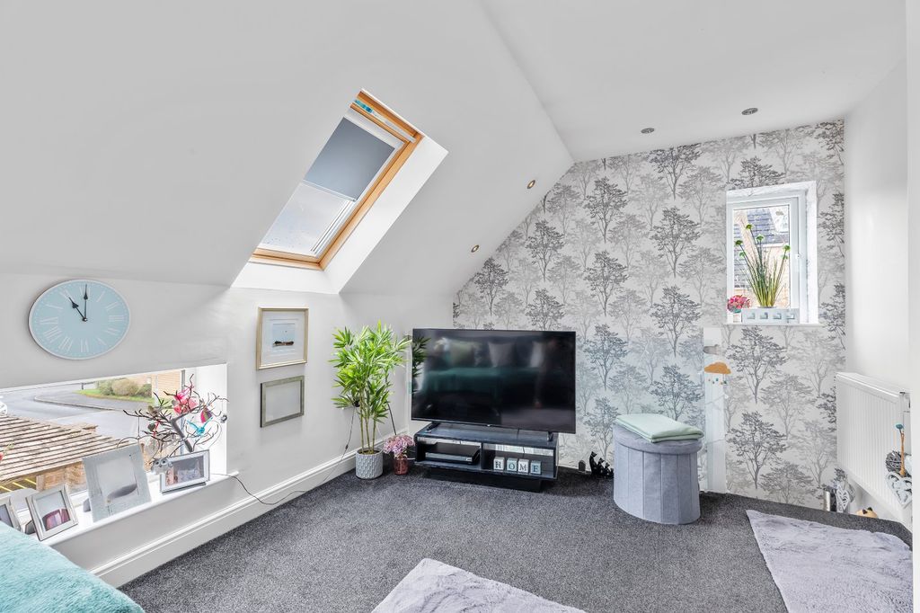 Additional image 44 of 6 bed detached house for saleAgincourt Drive, Bingley, West Yorkshire BD16
