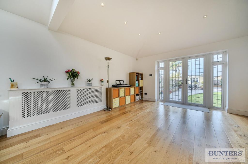 Additional image 10 of 5 bed detached house for saleMayplace Road East, Bexleyheath DA7