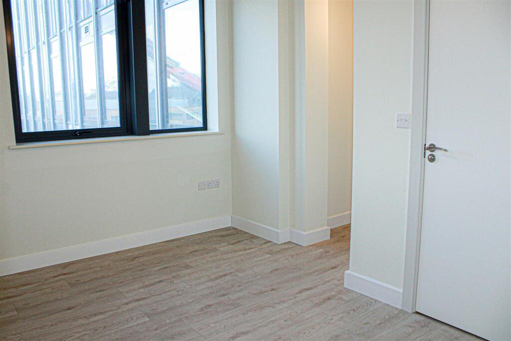 Additional image 8 of Three Bedroom Birmingham Road, West bromwich