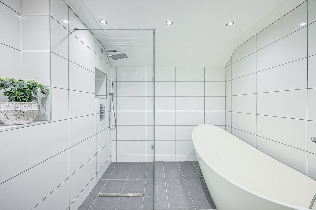 Additional image 36 of 5 bed detached house for saleBowers Road, Benfleet SS7