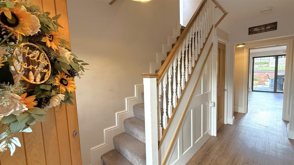 Additional image 14 of 4 bed semi-detached house for saleWoodfall Avenue, Cotteridge / Bournville, Birmingham B30