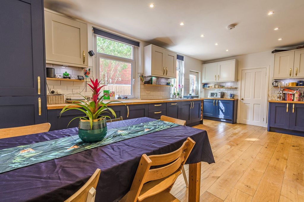 Additional image 4 of 4 bed semi-detached house for saleRomilly Road, Barry CF62