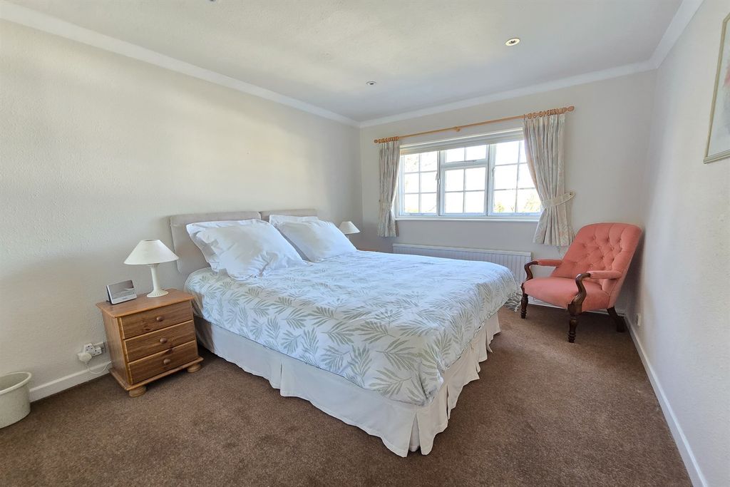 Additional image 11 of 4 bed town house for saleNorwood Park, Booth Road, Altrincham WA14