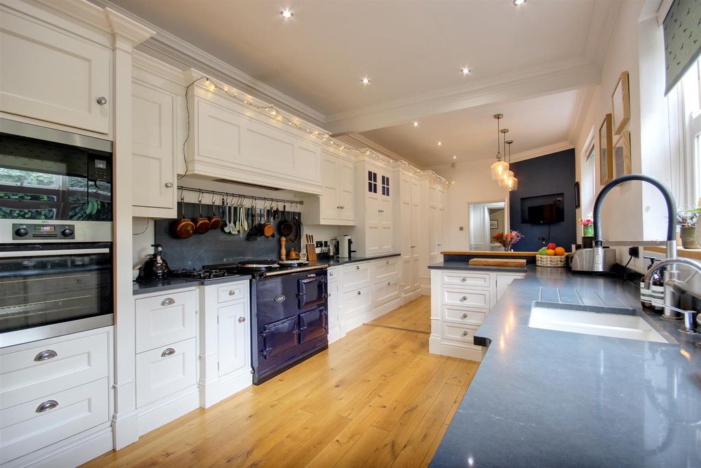 Additional image 19 of 4 bed terraced house for saleLairgate, Beverley HU17