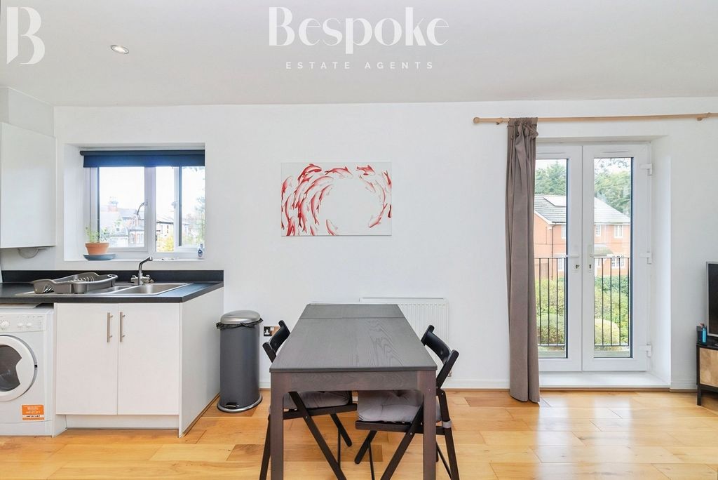 Additional image 9 of 2 bed flat for saleWhitley Rise, Reading RG2