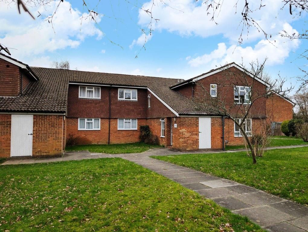 Additional image 11 of 1 bed flat for saleChester Close, Dorking RH4