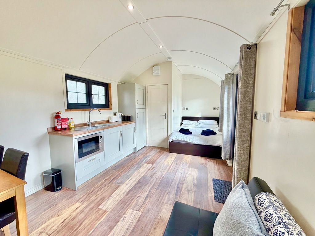 Additional image 17 of 2 bed cottage for sale4 Beaufort Farm Cottage, Kiltarlity, Beauly IV4