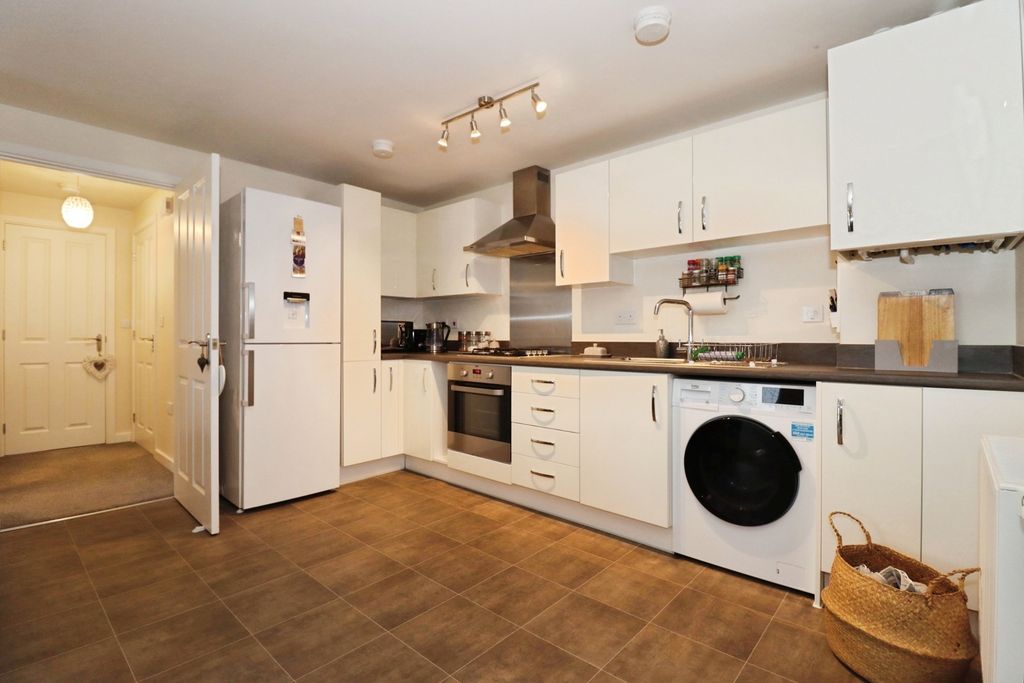1 bed flat for saleDowsell Way, Yate, Bristol, Gloucestershire BS37 photo 2