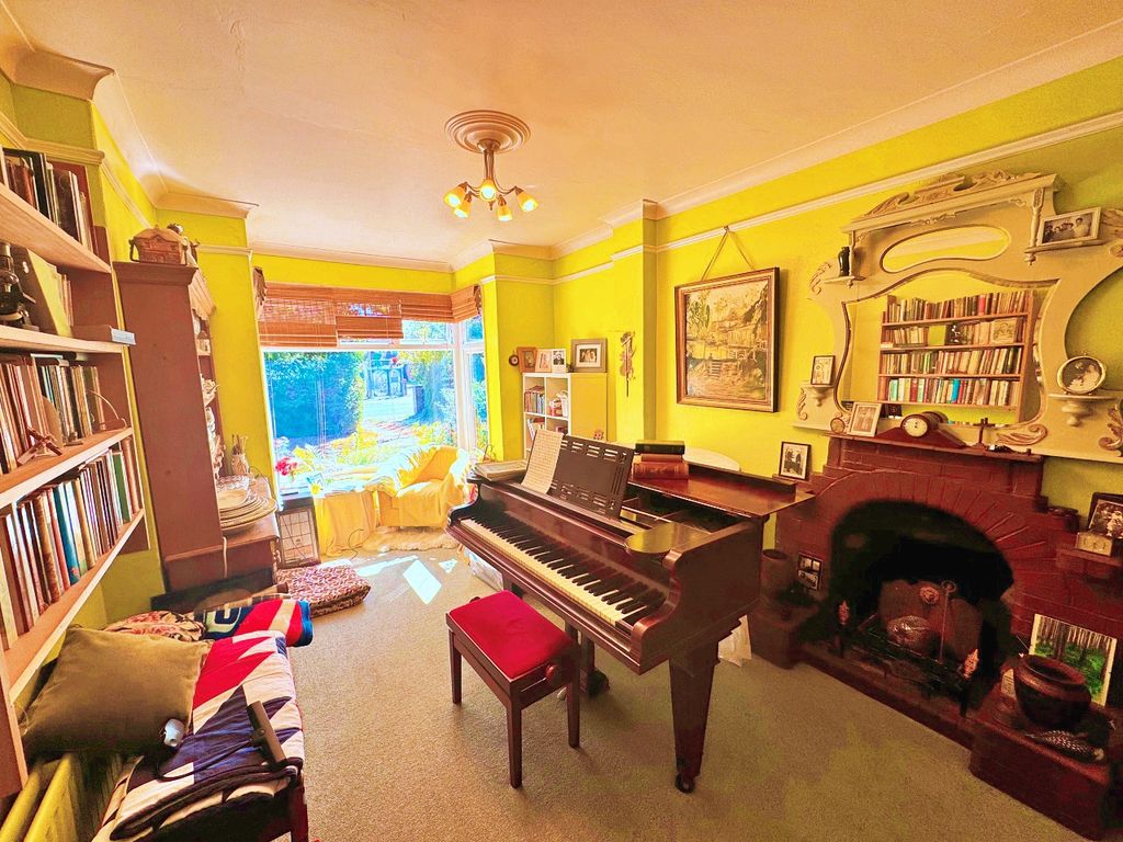 Additional image 7 of 6 bed detached house for saleStein Road, Southbourne, Emsworth PO10