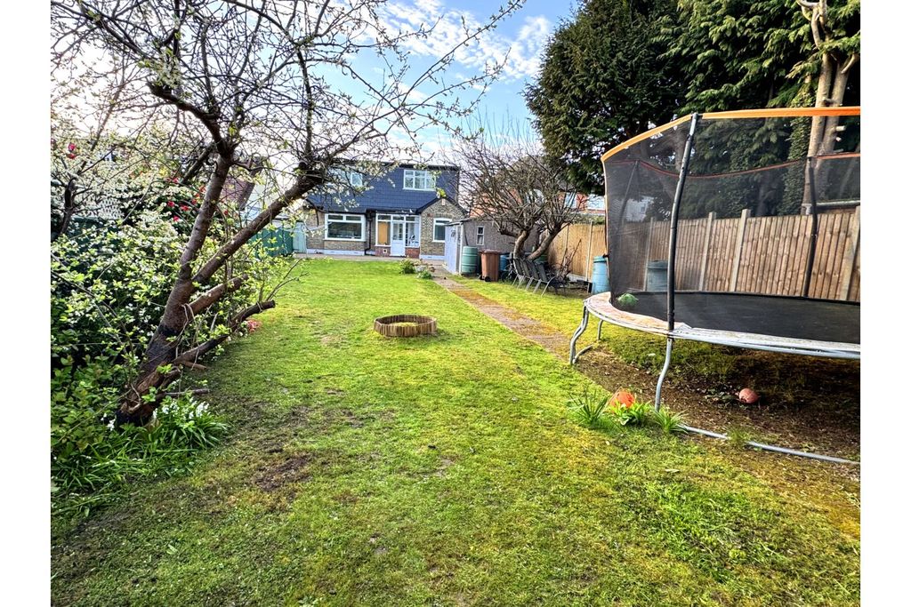 Additional image 20 of 5 bed detached bungalow for saleErith Road, Bexleyheath DA7