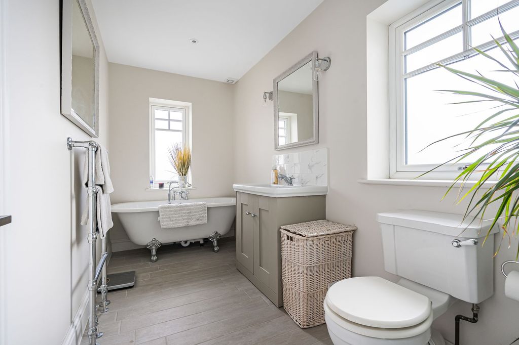 Additional image 17 of 5 bed detached house for saleHarriotts Lane, Ashtead KT21