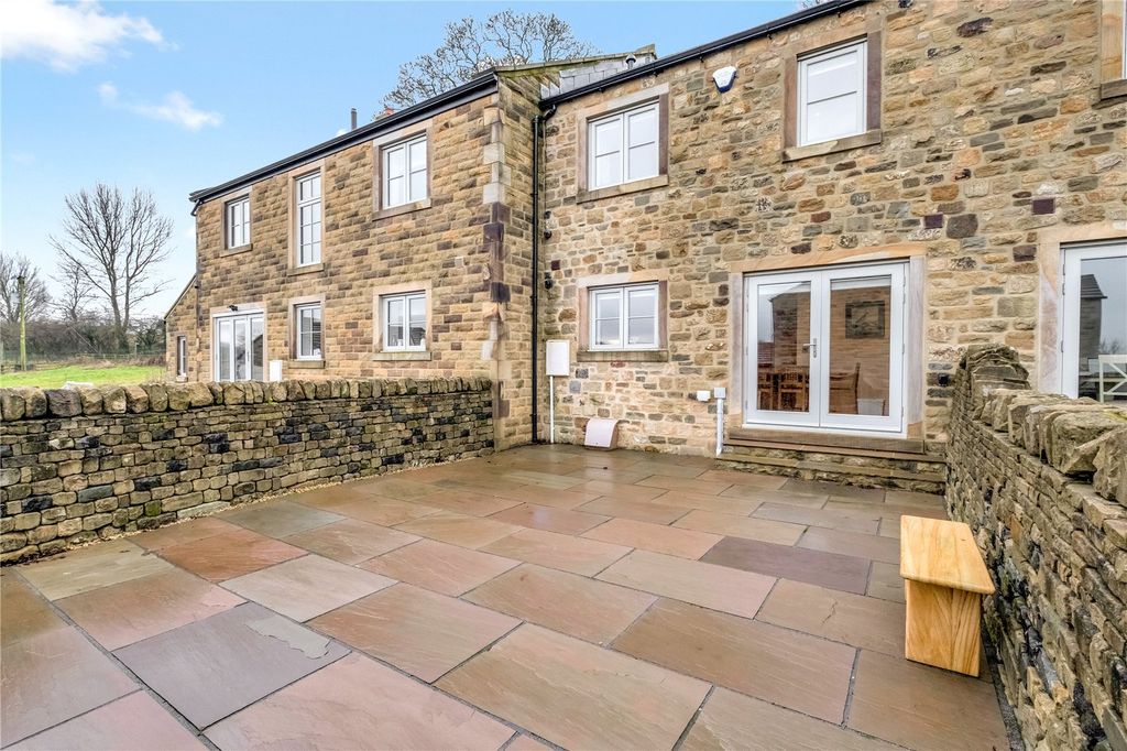 Additional image 3 of 3 bed terraced house for saleBen Lane, Barnoldswick, Lancashire BB18