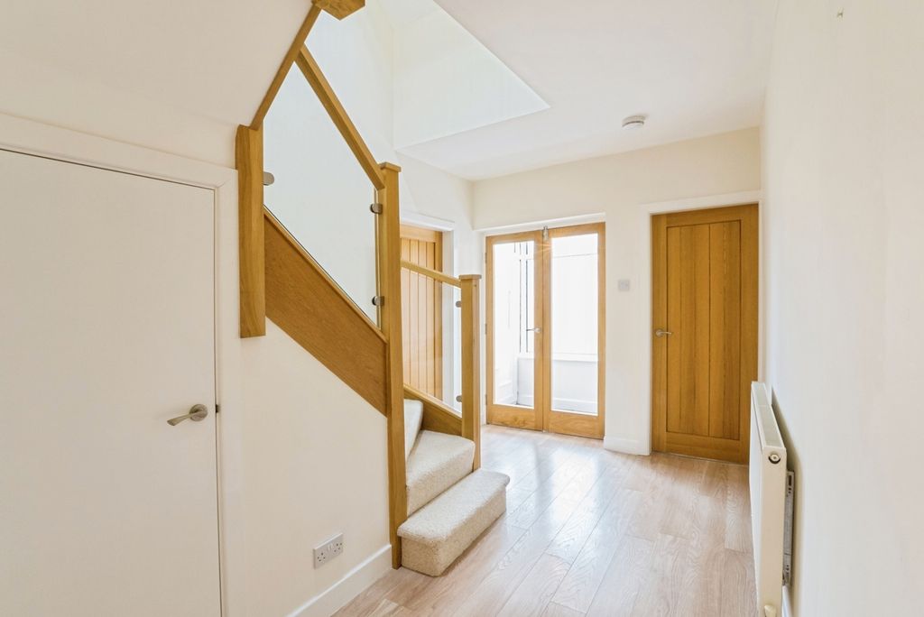 Additional image 21 of 3 bed bungalow for saleClifton Drive North, Lytham St. Annes, Lancashire FY8