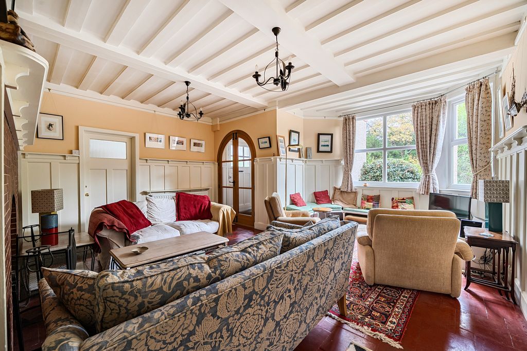 Additional image 2 of 6 bed semi-detached house for saleShinfield Road, Reading, Berkshire RG2
