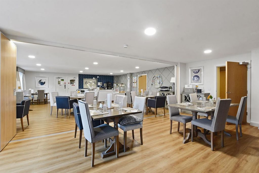 Additional image 21 of 2 bed flat for sale59-61 The Broadway, Amersham HP7
