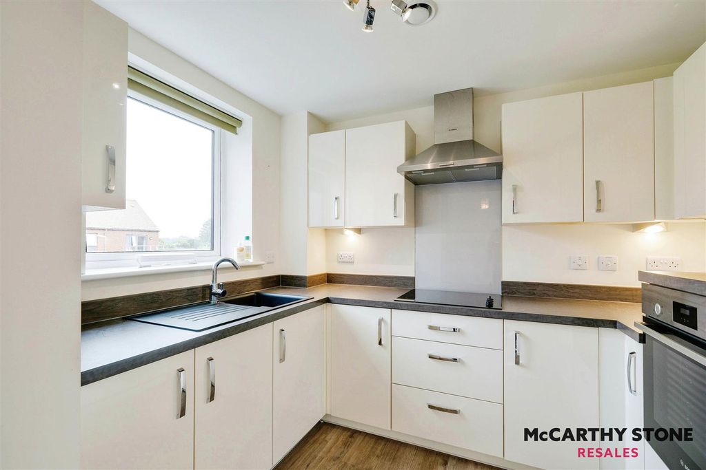 Additional image 12 of 1 bed flat for saleWayfarer Place, The Dean, Alresford SO24