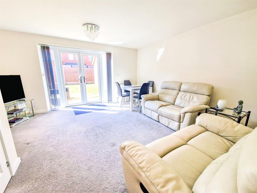 Additional image 2 of 3 bed semi-detached house for saleHovingham Drive, Great Denham, Bedford MK40