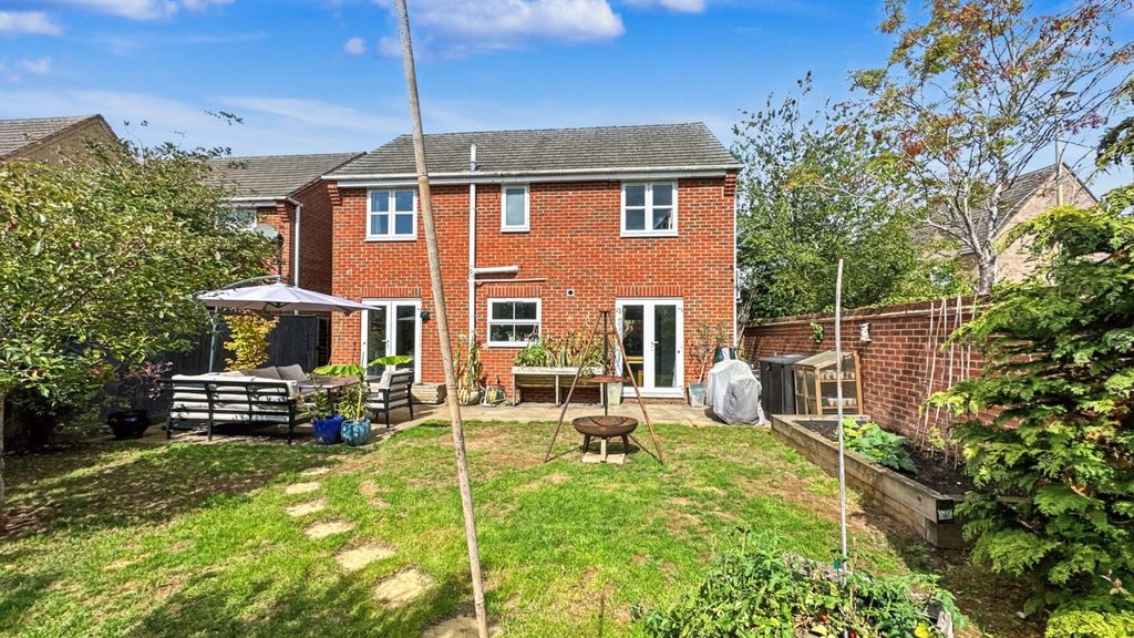 Additional image 11 of 5 bed detached house for saleCranesbill Drive, Bure Park, Bicester OX26