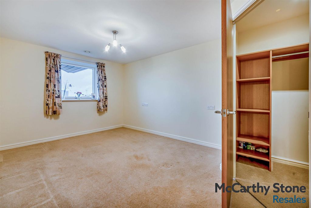 Additional image 11 of 2 bed flat for saleLady Susan Court, New Road, Basingstoke RG21