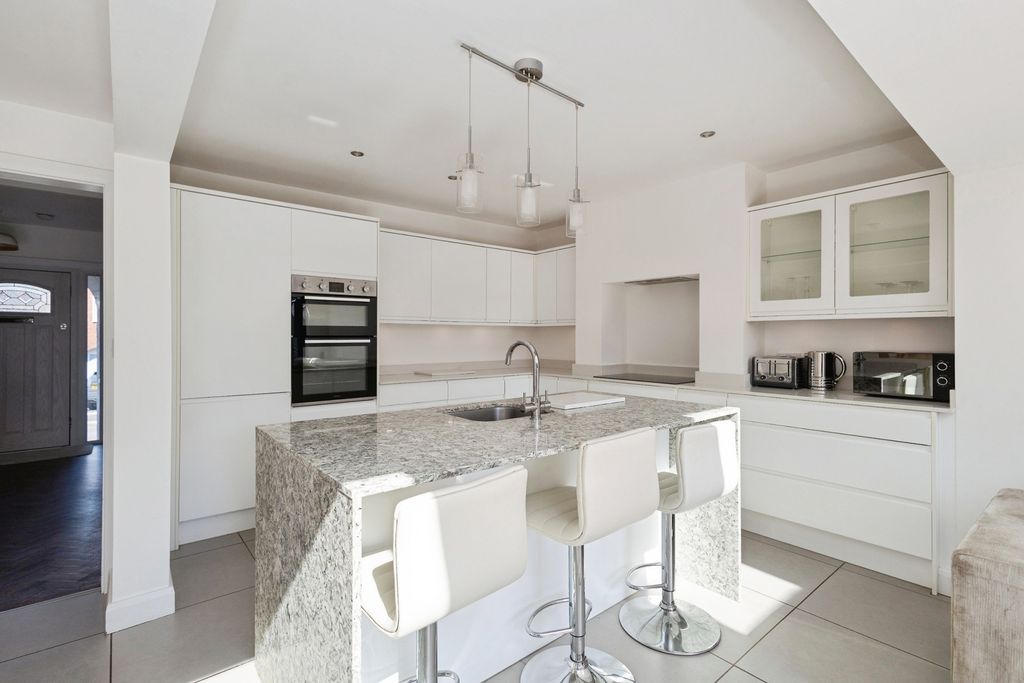 Additional image 9 of 4 bed semi-detached house for saleHarmol Grove, Ashton-Under-Lyne, Greater Manchester OL7