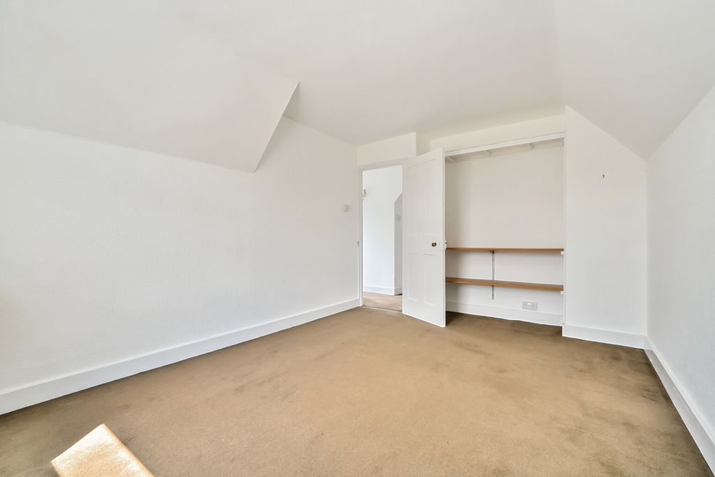 Additional image 10 of 6 bed detached house for saleNorthcourt Avenue, Reading, Berkshire RG2