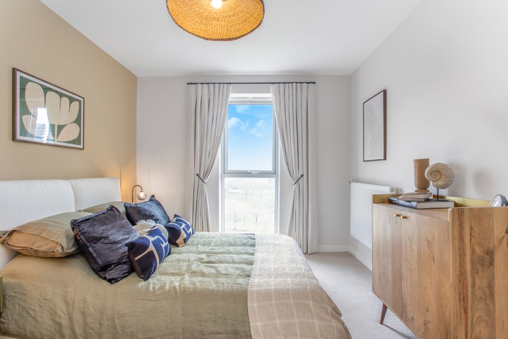 Additional image 6 of 3 bed flat for saleAbbey Road, Barking IG11