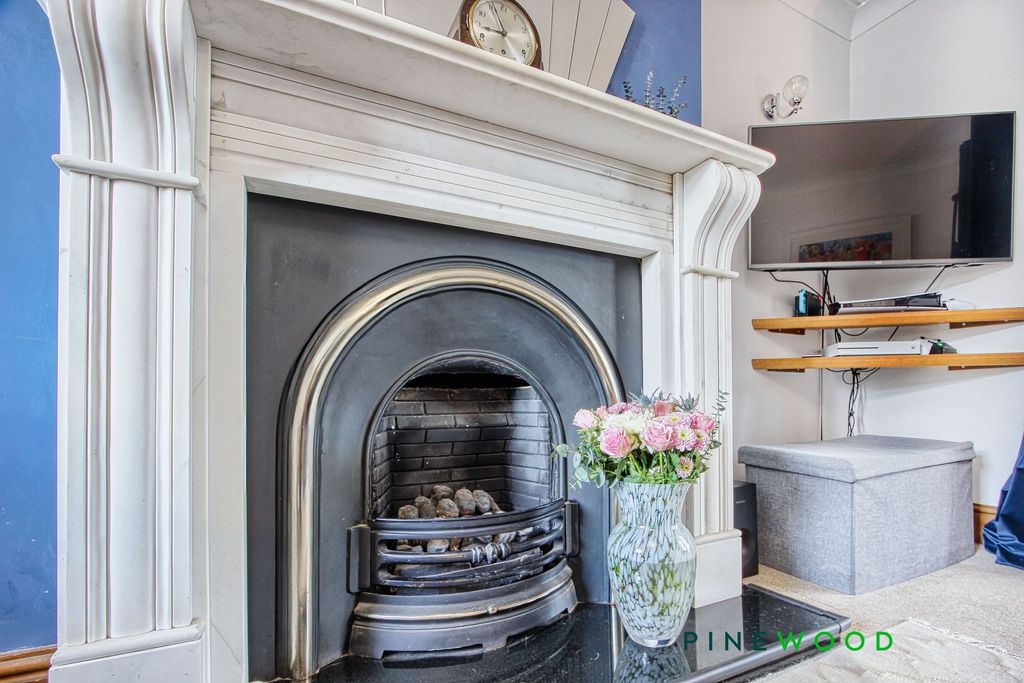 Additional image 5 of 3 bed semi-detached house for saleGloucester Road, Newbold, Chesterfield, Derbyshire S41