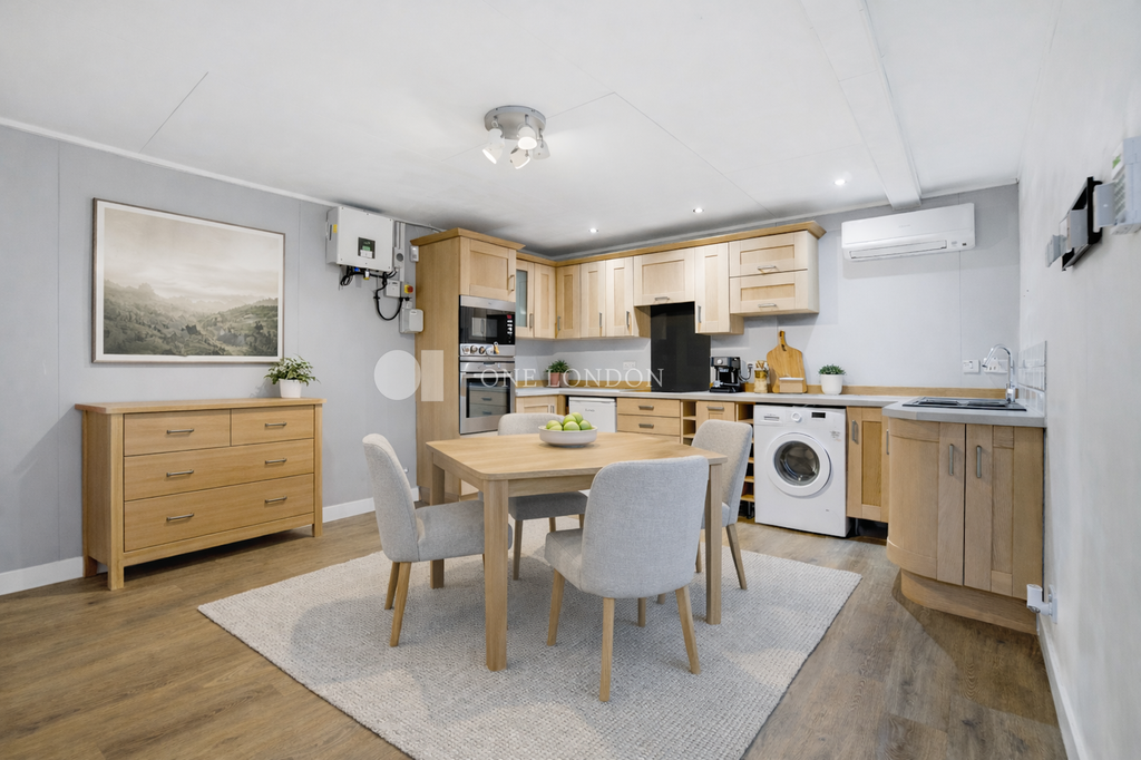 Additional image 23 of 7 bed country house for saleBean Road, Bexleyheath DA6