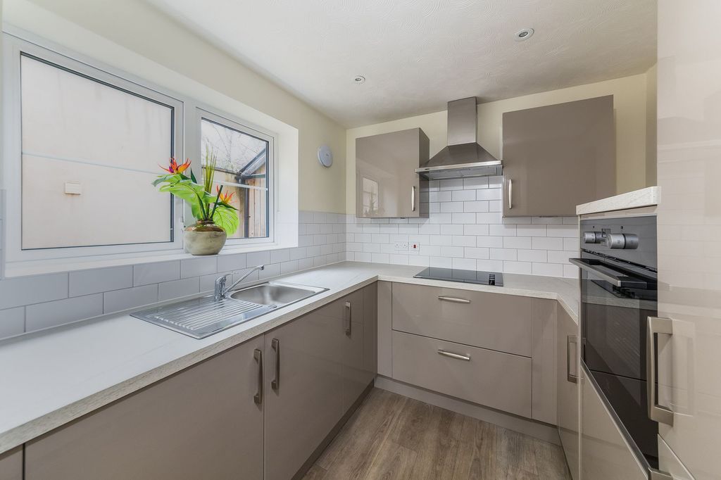Additional image 9 of 2 bed flat for saleOck Street, Abingdon OX14