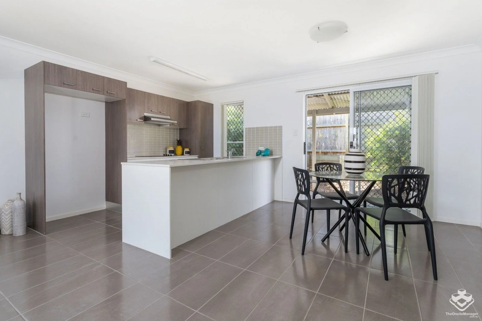 Additional image 7 of ID:21173705/12 Kimberley Close, Redbank Plains QLD 4301