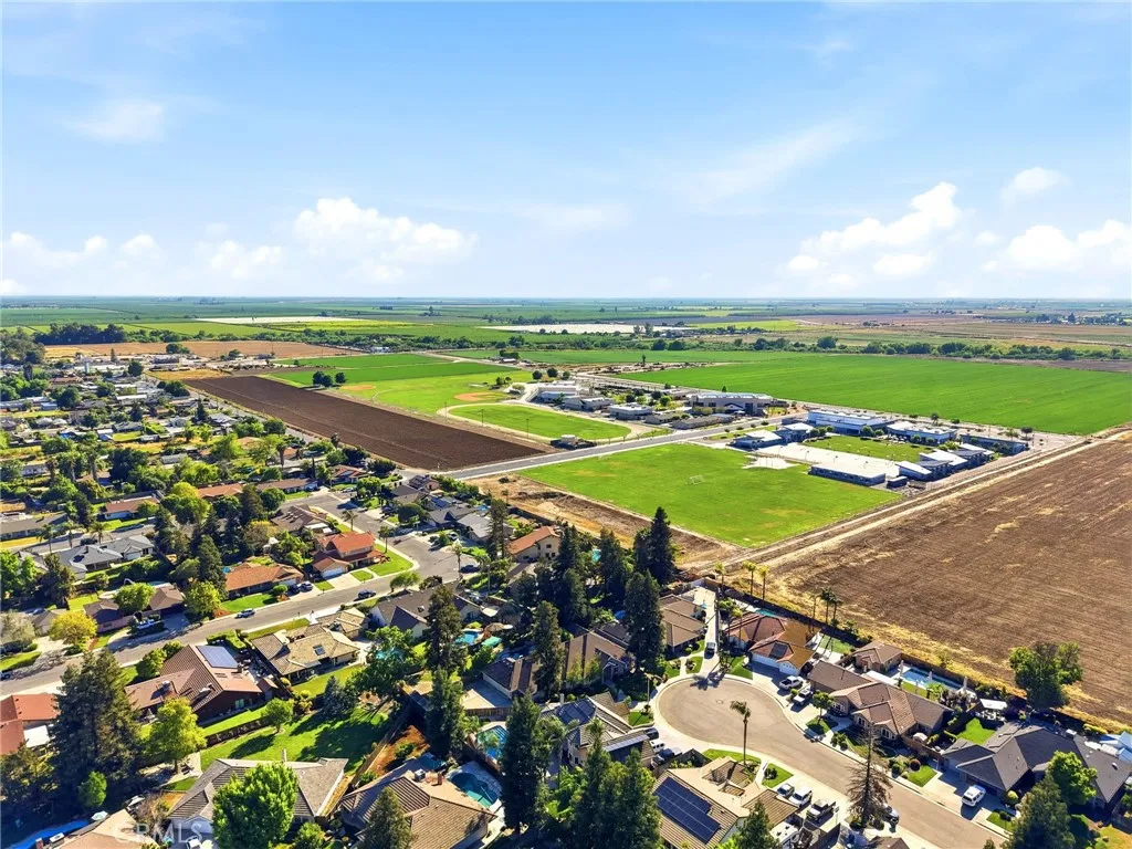 Additional image 86 of 412 N Kanai, Porterville, CA 93257