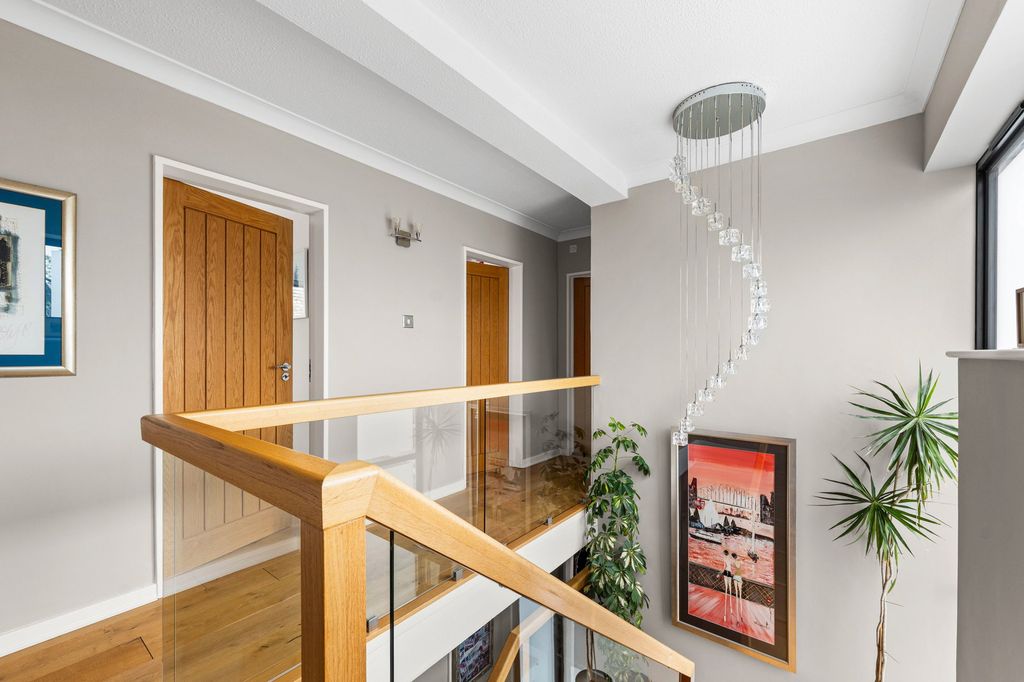 Additional image 15 of 4 bed detached house for saleGilhams Avenue, Banstead SM7