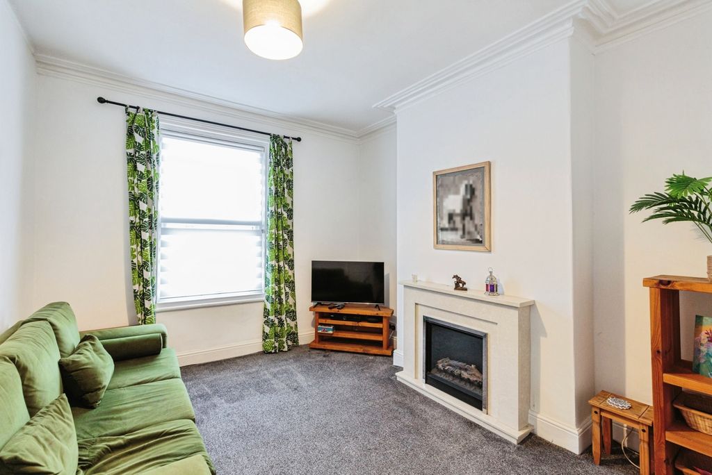 Additional image 2 of 3 bed terraced house for saleHolmefield Road, Lytham St. Annes, Lancashire FY8