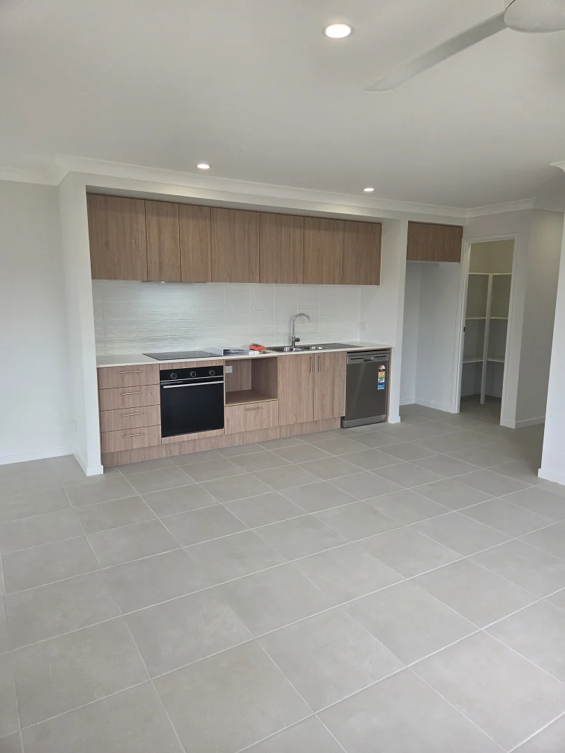 Additional image 3 of 1/16 Syrah Street, Logan Reserve QLD 4133