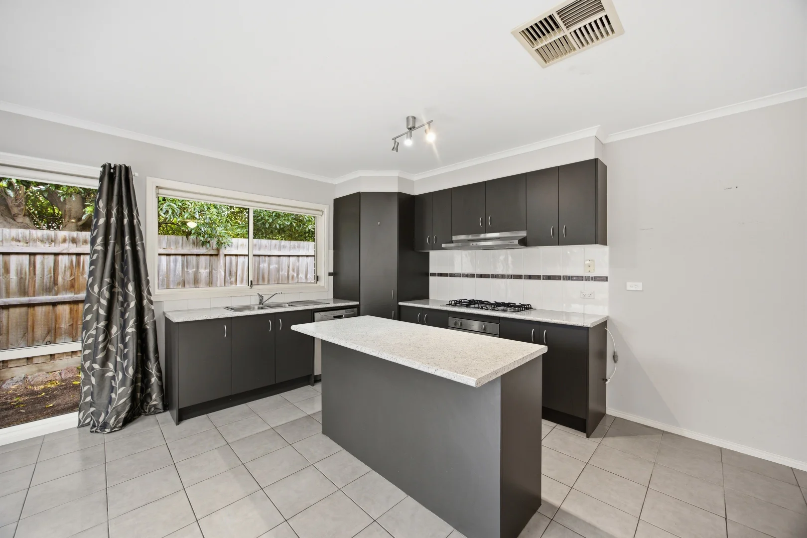 Additional image 3 of 2/4 Damar Ave, Boronia VIC 3155