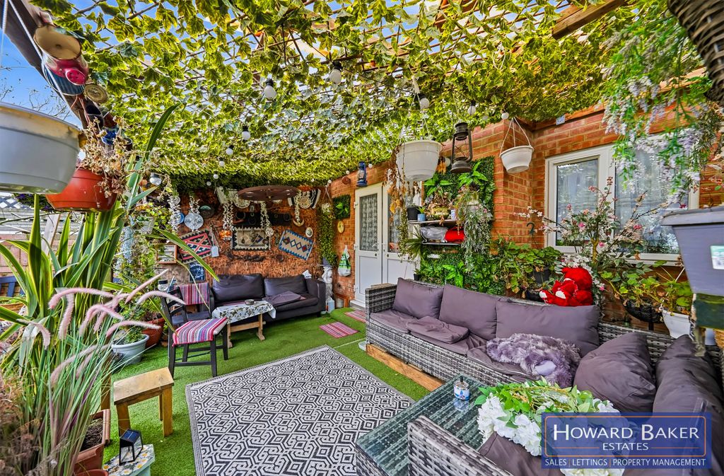 Additional image 16 of 5 bed semi-detached house for saleWoodfield Avenue, Colindale NW9