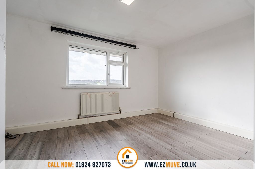 Additional image 5 of 2 bed flat for saleChinewood Avenue, Batley WF17