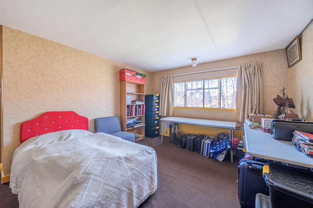 Additional image 7 of 3 bed detached house for saleQueens Road, Alton GU34
